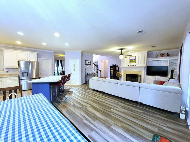 18402 Spinner Court Drive, Humble, TX 77346