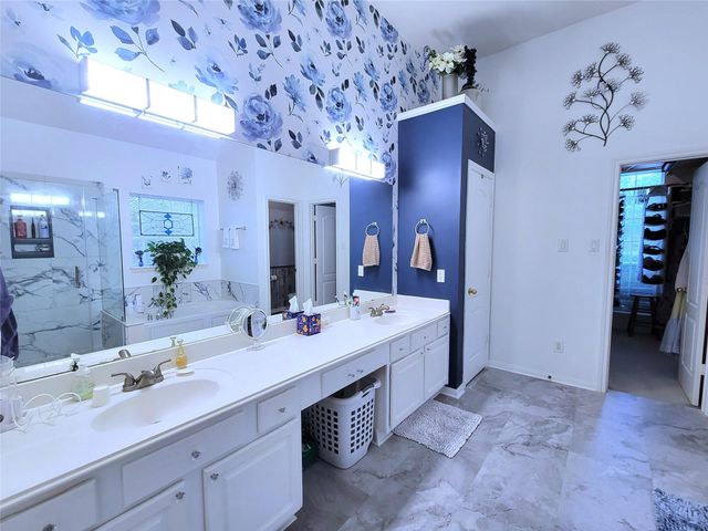 18402 Spinner Court Drive, Humble, TX 77346