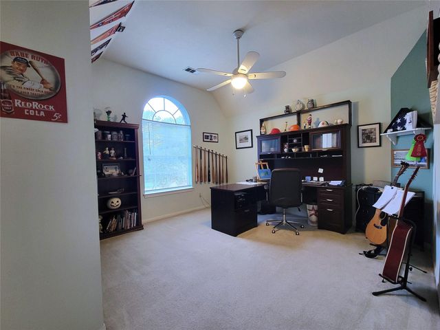 18402 Spinner Court Drive, Humble, TX 77346