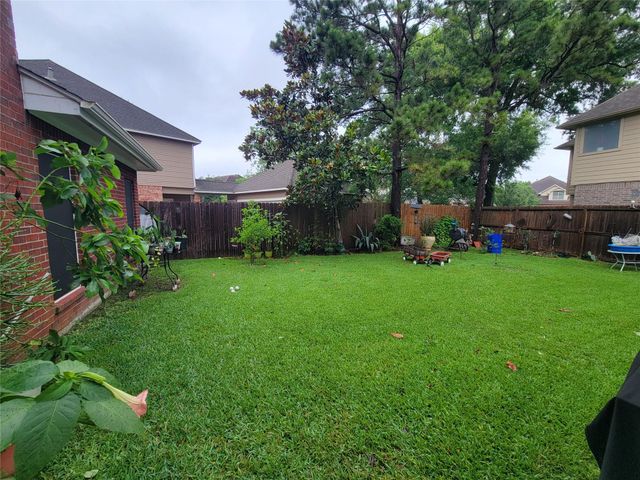 18402 Spinner Court Drive, Humble, TX 77346