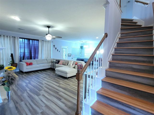 18402 Spinner Court Drive, Humble, TX 77346