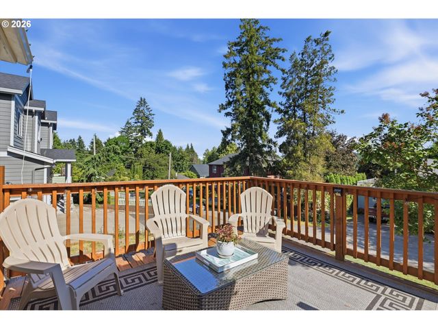 7158 Sw 4TH Ave, Portland, OR 97219