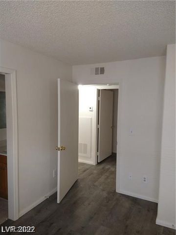 1608 North Torrey Pines Drive 103, Las Vegas, NV 89108