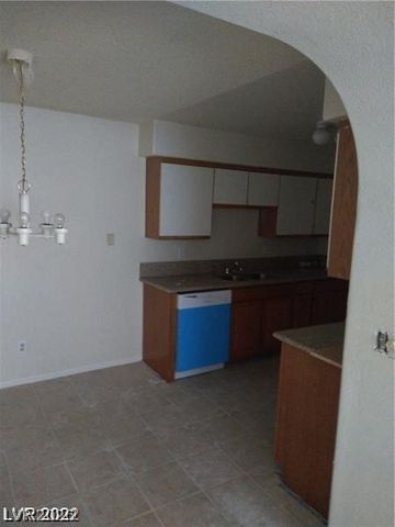 1608 North Torrey Pines Drive 103, Las Vegas, NV 89108