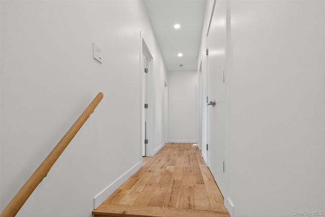 6 Glenwood Avenue, Poughkeepsie, NY 12603