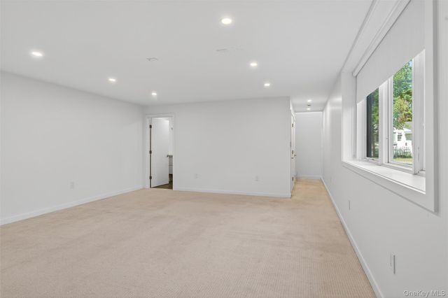 6 Glenwood Avenue, Poughkeepsie, NY 12603