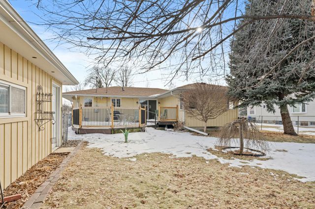 1675 3rd Street E, Saint Paul, MN 55106