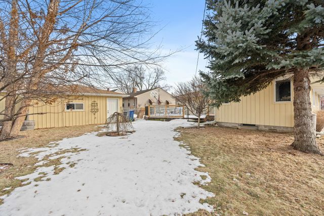 1675 3rd Street E, Saint Paul, MN 55106