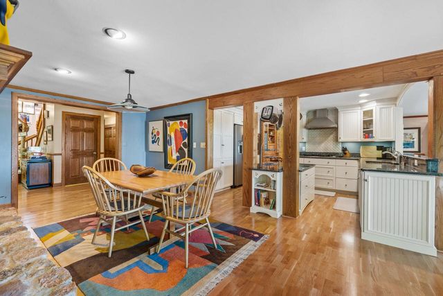 904 W Labelle AVENUE, Oconomowoc, WI 53066