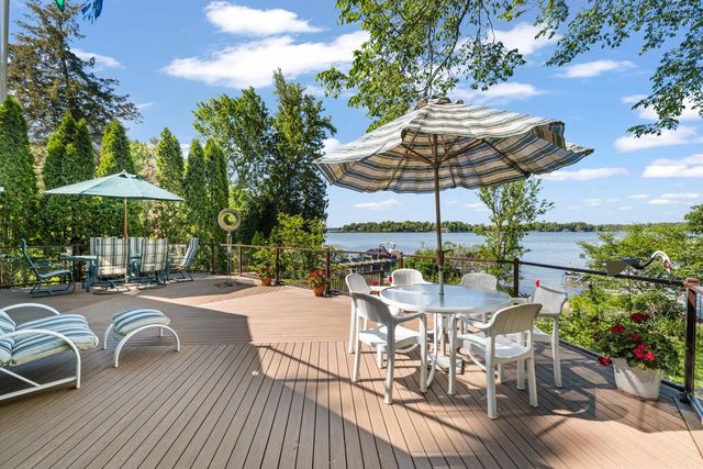 904 W Labelle AVENUE, Oconomowoc, WI 53066