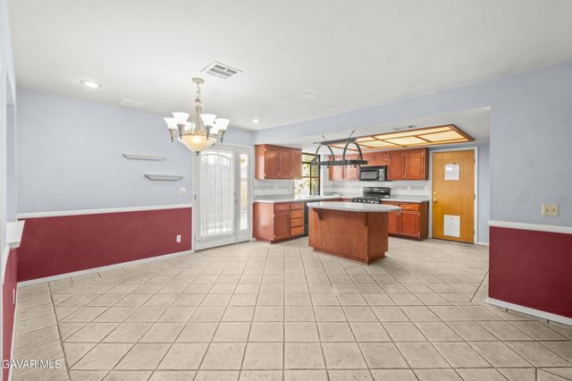 44317 Sedona Way, Lancaster, CA 93536