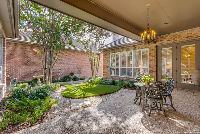 50 Bristol Green, San Antonio, TX 78209