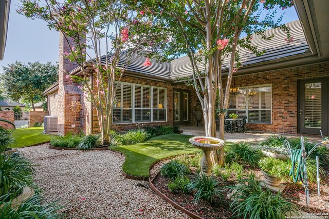 50 Bristol Green, San Antonio, TX 78209