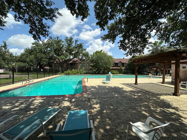 2209 Triway Lane 263, Houston, TX 77043
