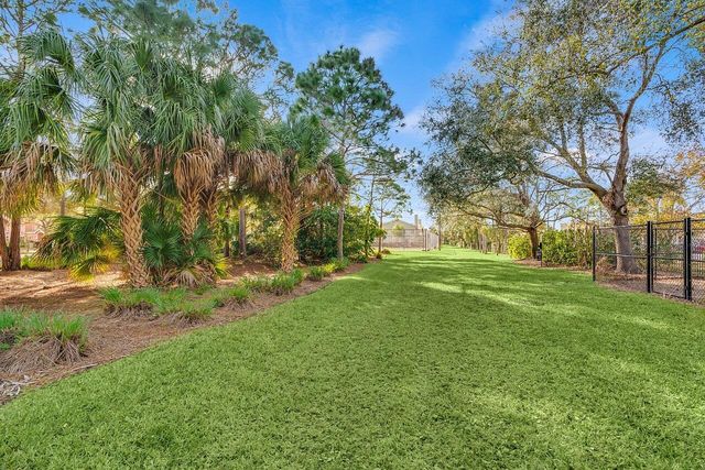 106 SW Peacock Blvd Apt 4-102 St, Port St Lucie, FL 34986