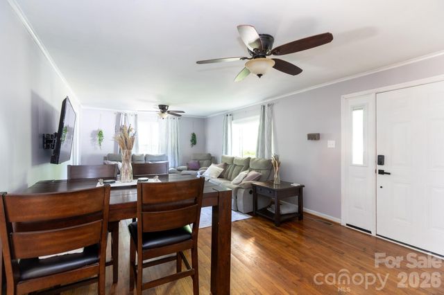812 N Ransom Street, Gastonia, NC 28052