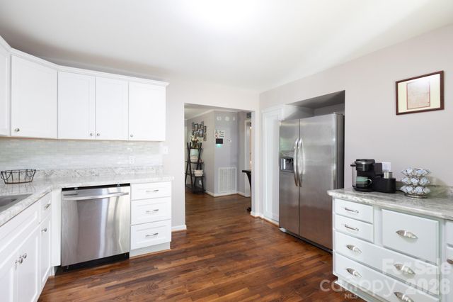 812 N Ransom Street, Gastonia, NC 28052