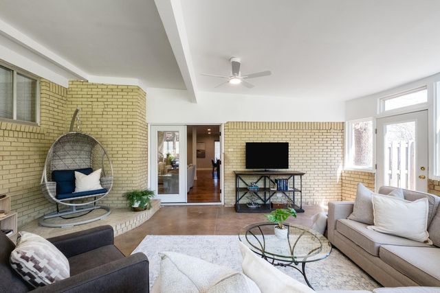 4 Nob View Circle, Little Rock, AR 72205