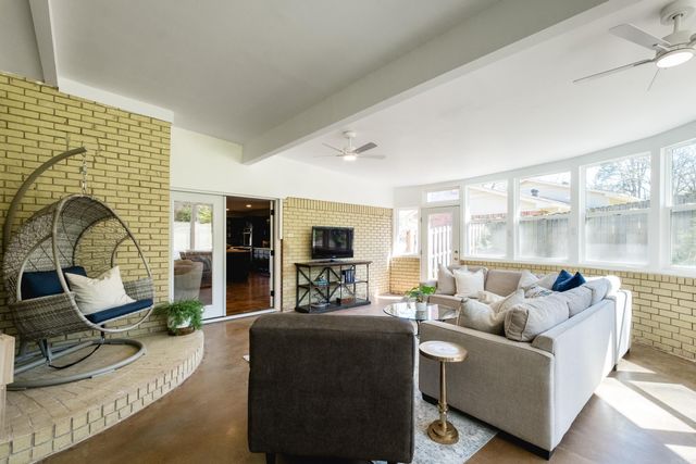 4 Nob View Circle, Little Rock, AR 72205