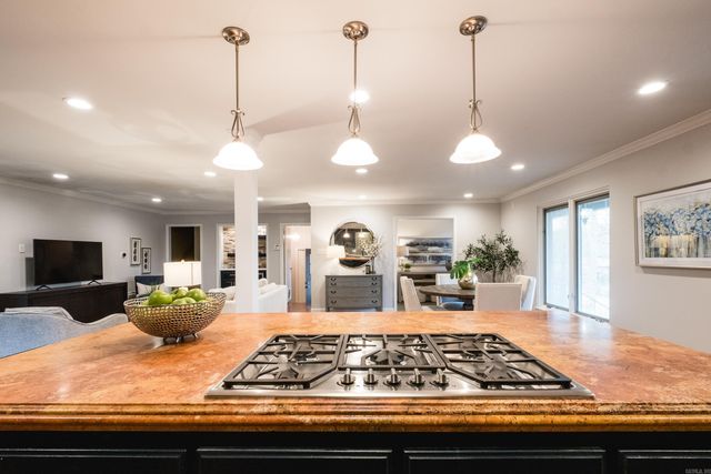 4 Nob View Circle, Little Rock, AR 72205