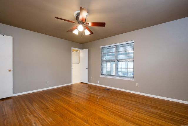 4 Nob View Circle, Little Rock, AR 72205