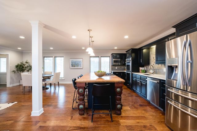 4 Nob View Circle, Little Rock, AR 72205