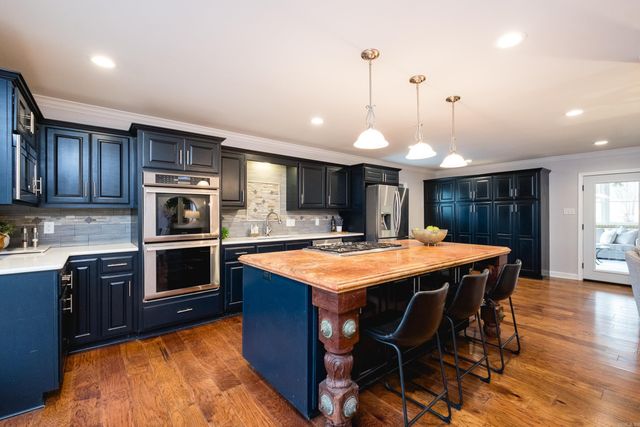 4 Nob View Circle, Little Rock, AR 72205