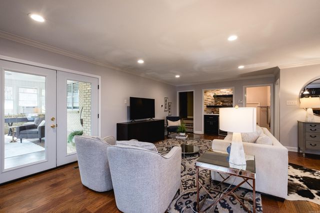 4 Nob View Circle, Little Rock, AR 72205