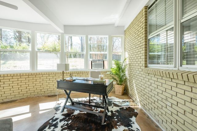 4 Nob View Circle, Little Rock, AR 72205