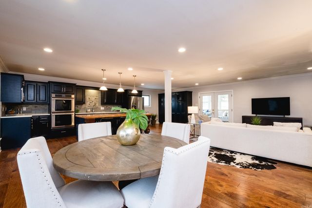 4 Nob View Circle, Little Rock, AR 72205