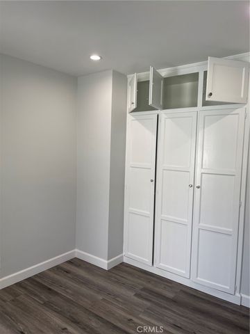 2630 N Brighton, Burbank, CA 91504