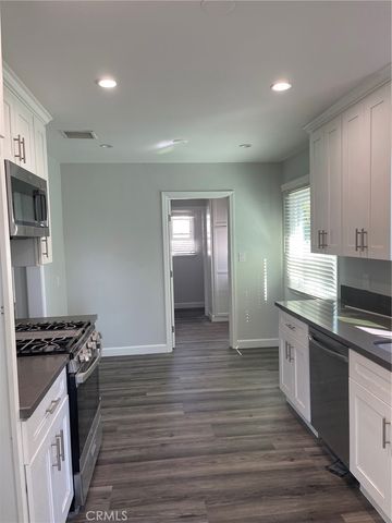 2630 N Brighton, Burbank, CA 91504