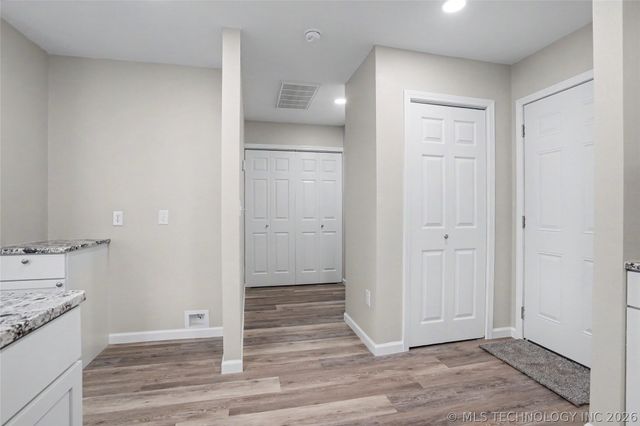 4752 S 27TH West Avenue, Tulsa, OK 74107