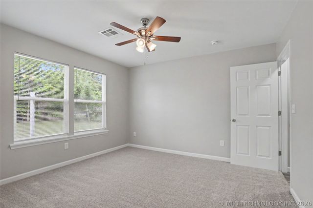 4752 S 27TH West Avenue, Tulsa, OK 74107