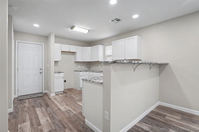 4752 S 27TH West Avenue, Tulsa, OK 74107