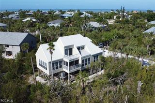 4452 Gulf Pines DR, Sanibel, FL 33957