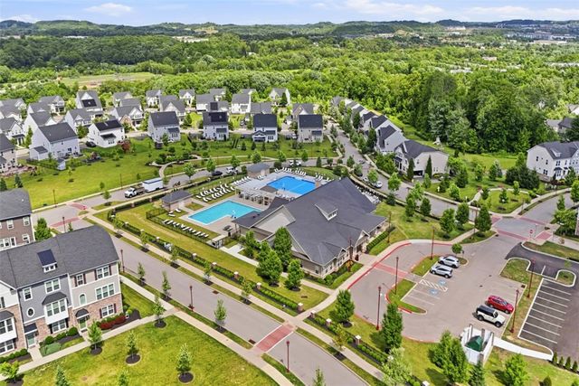 201 Thornapple Lane, Cranberry Twp, PA 16066