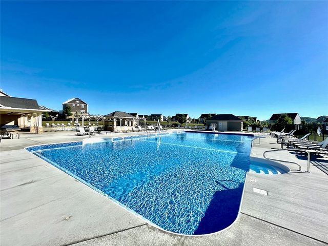 201 Thornapple Lane, Cranberry Twp, PA 16066