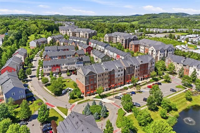 201 Thornapple Lane, Cranberry Twp, PA 16066