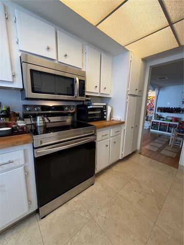 18061 Biscayne Blvd 601, Aventura, FL 33160