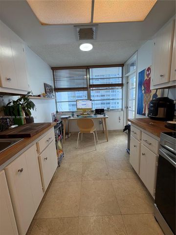 18061 Biscayne Blvd 601, Aventura, FL 33160