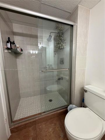 18061 Biscayne Blvd 601, Aventura, FL 33160