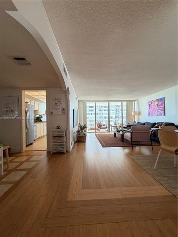 18061 Biscayne Blvd 601, Aventura, FL 33160