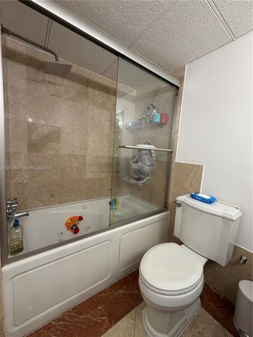 18061 Biscayne Blvd 601, Aventura, FL 33160