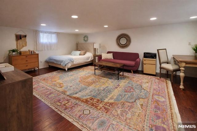 274 Englewood Avenue, Teaneck, NJ 07666