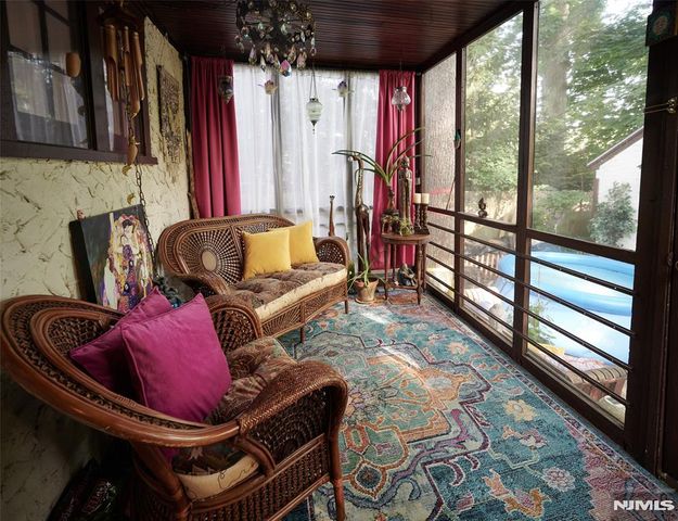 274 Englewood Avenue, Teaneck, NJ 07666