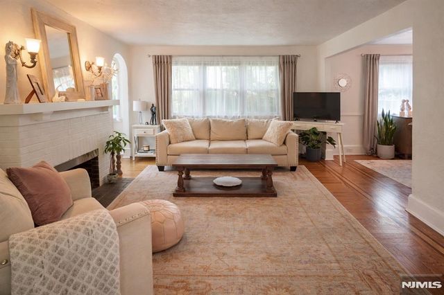 274 Englewood Avenue, Teaneck, NJ 07666