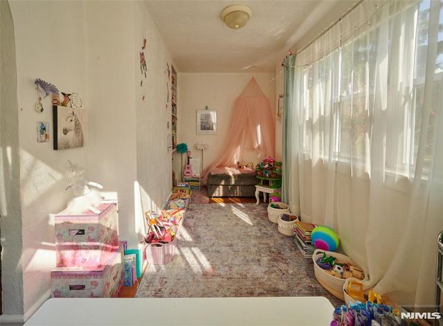 274 Englewood Avenue, Teaneck, NJ 07666