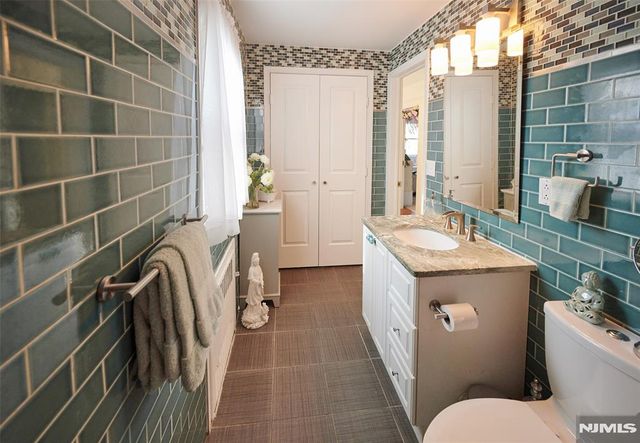 274 Englewood Avenue, Teaneck, NJ 07666