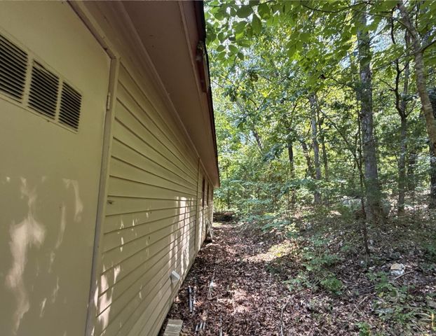 127 Algonquin Cir, Cherokee Village, AR 72529